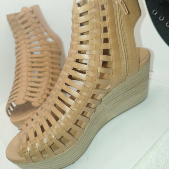 Chocolat Blu Shoes - CHOCOLAT BLU Wedges